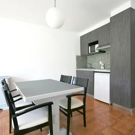 Edificio Residencial Super Stop Apartment